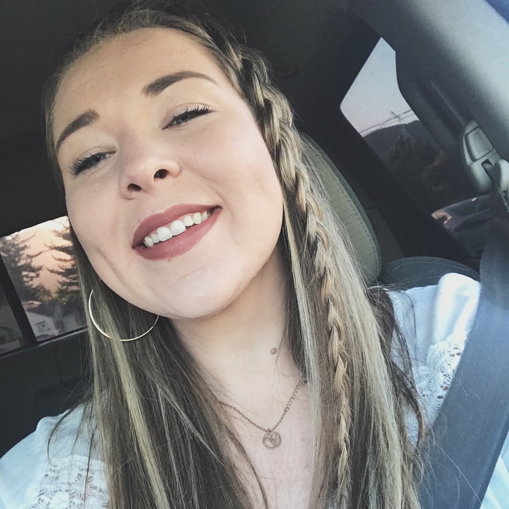 Meet your Posher, Kendra